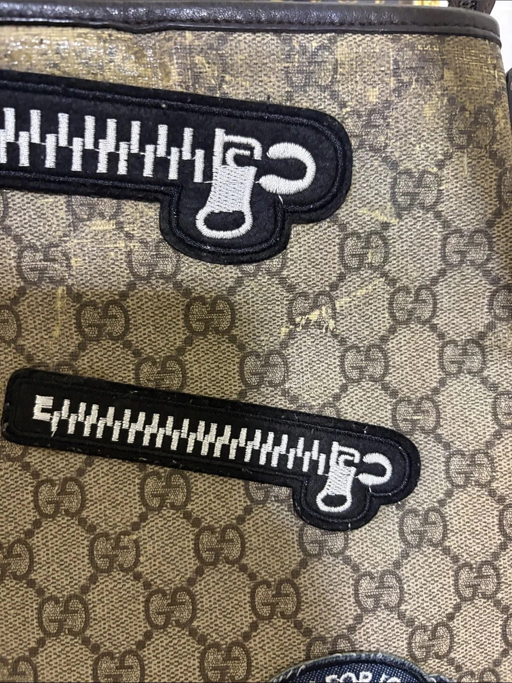 Gucci Brown GG Supreme Canvas Messenger Bag with Tiger Patch